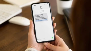 Cum verifici dacă un SMS este fraudulos – semne clare de phishing